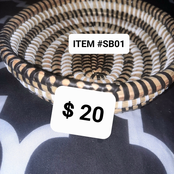 Hand made Basket for dinner table or in kitchen table. - Picture 2 of 5